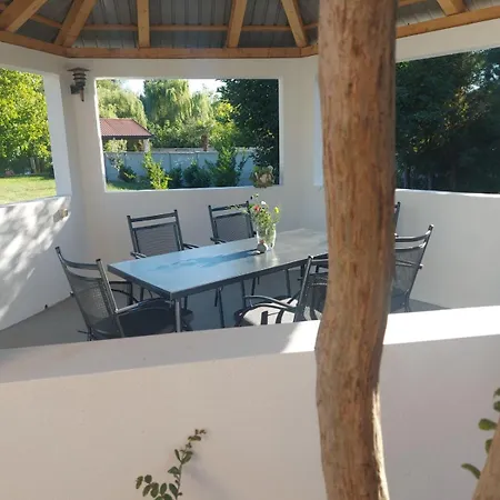 Homes Fig